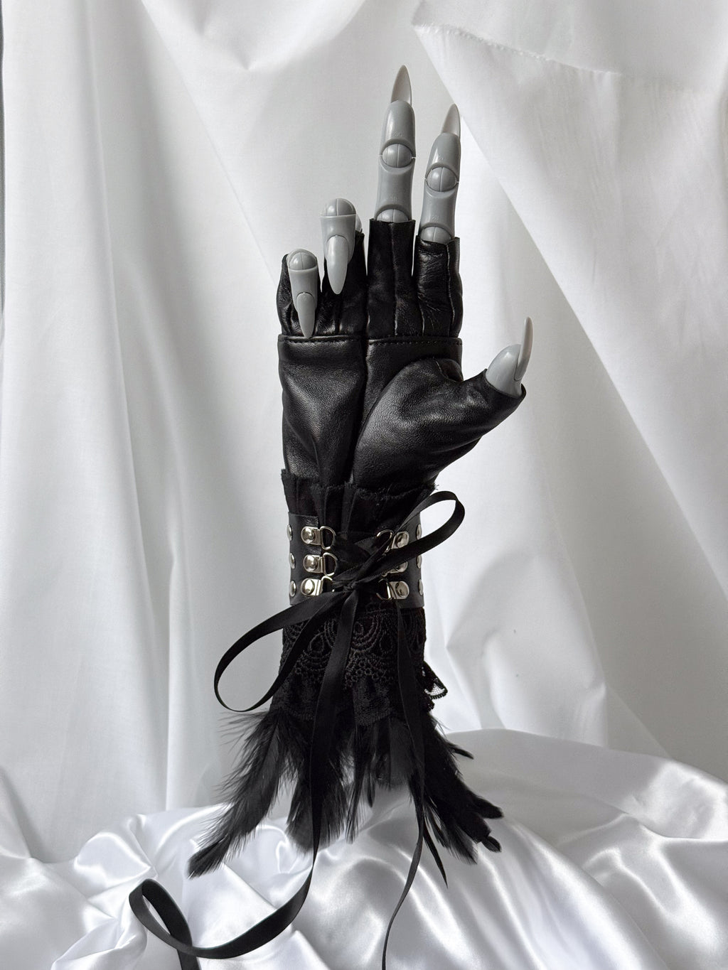 Gestalt Gauntlets