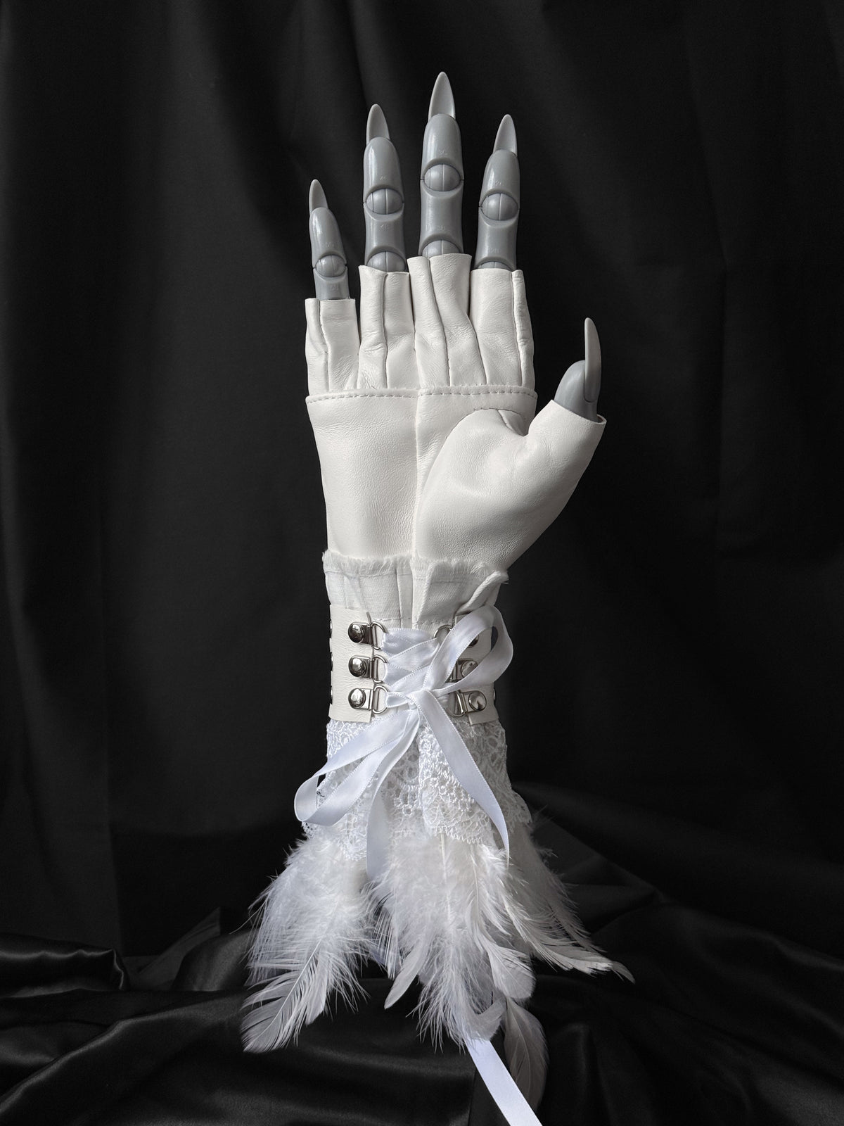 Gestalt Gauntlets